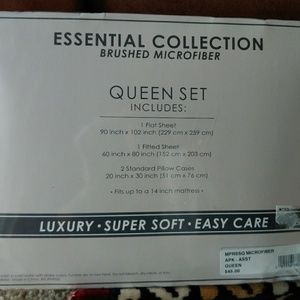 Bed sheets set